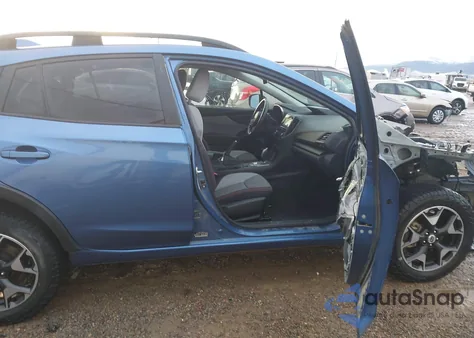 2018 Subaru Crosstrek 2.0I Premium из США, поврежденный, VIN JF2GTADC2J8276927